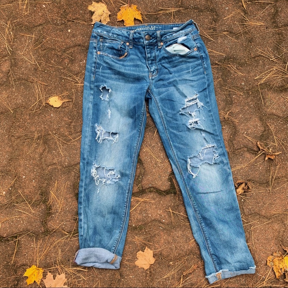 American Eagle distressed ripped boyfriend jeans